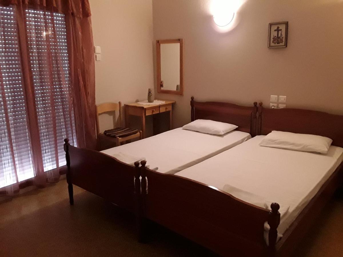 Γιαννουλα Κρετση Hotel Kamena Vourla Luaran gambar
